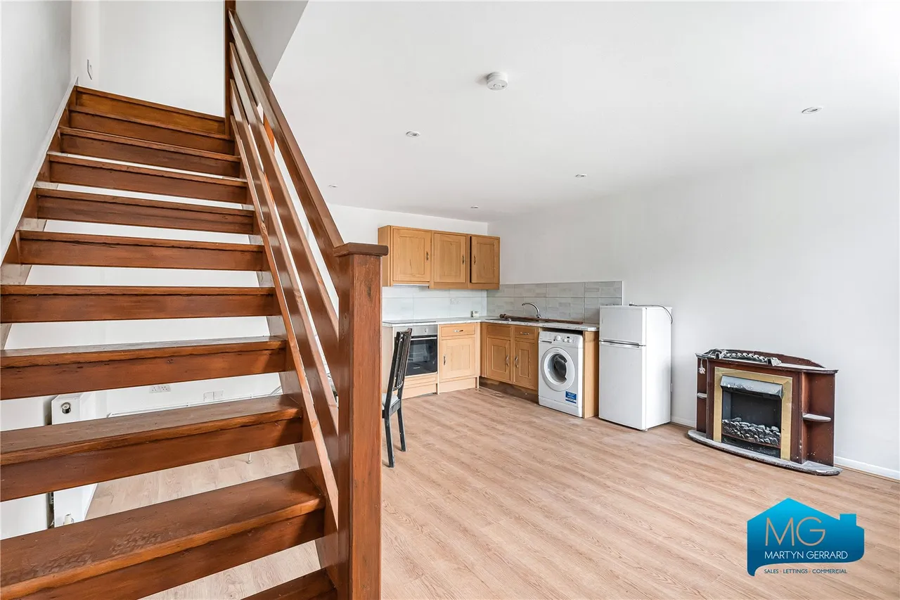 Mahon Close, Enfield, EN1, photo 6