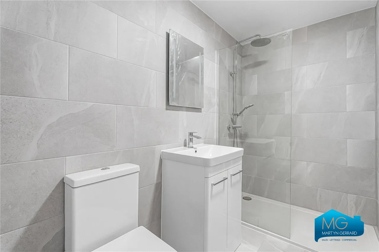 Mahon Close, Enfield, EN1, photo 5