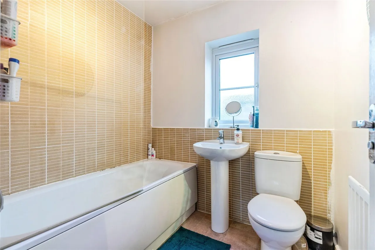 Hardys Drive, Radcliffe, M26, photo 13