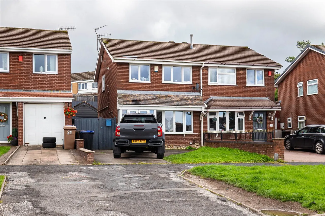 3 bed house for sale, Bateman Avenue, Brown Lees, ST8