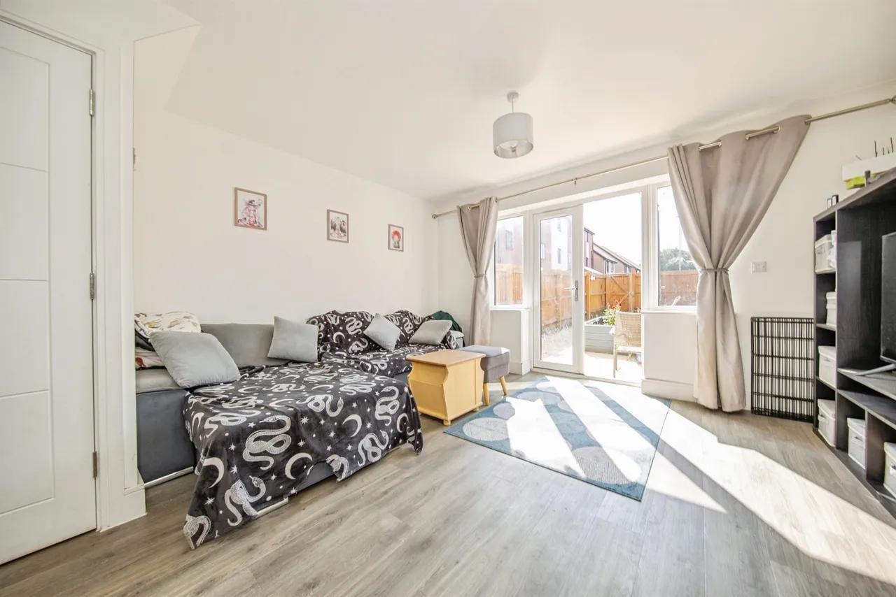Mimas Way, Ipswich, photo 2