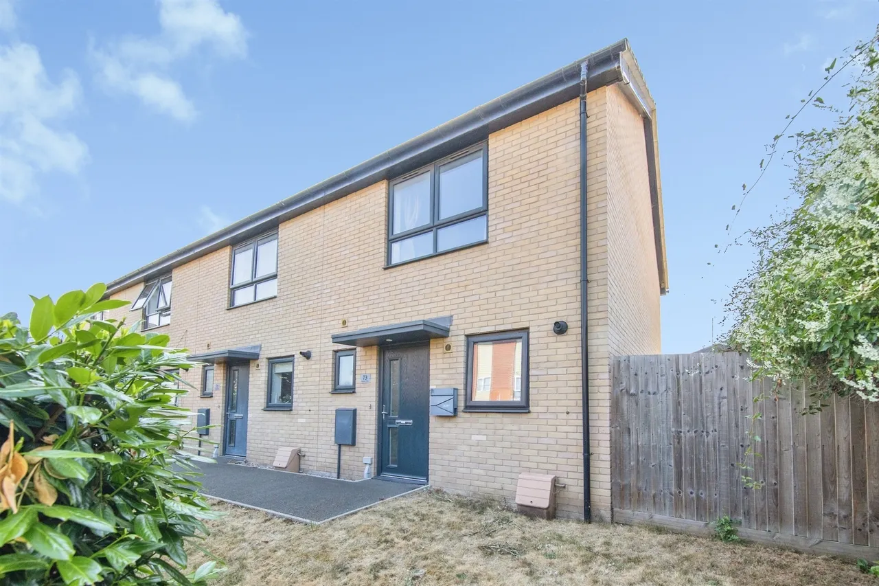 2 bed house for sale — Mimas Way, Ipswich