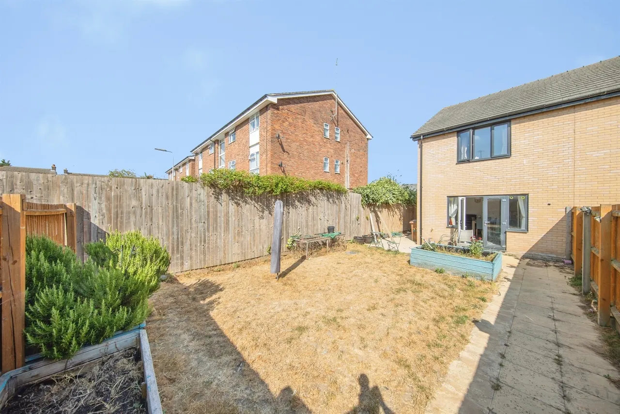 Mimas Way, Ipswich, photo 12