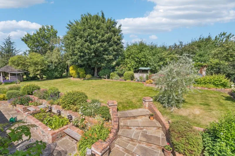Hill Farm Road, Marlow SL7 3LX, photo 18