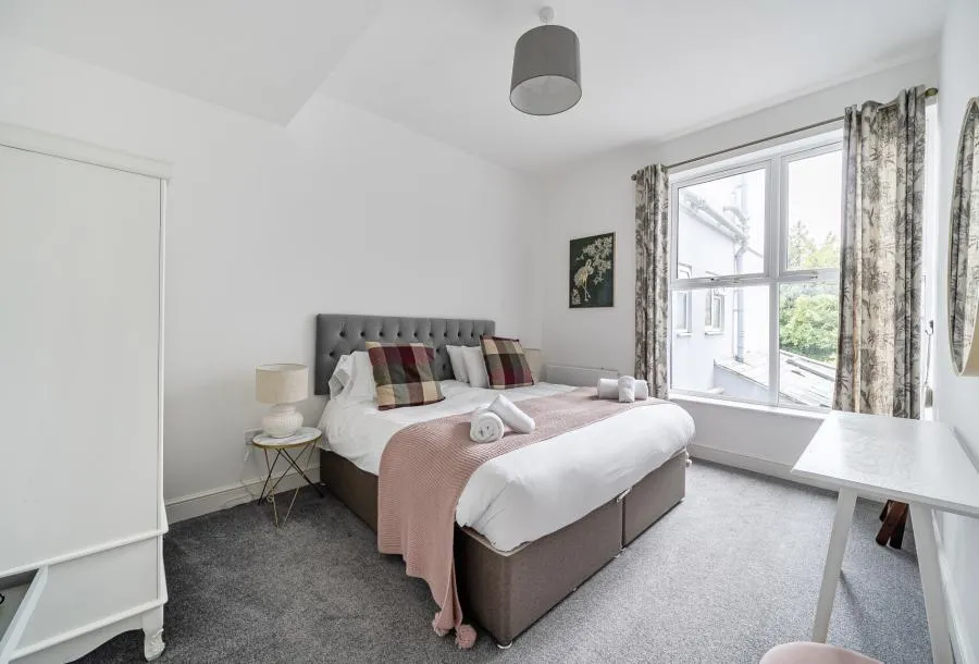 Hales Road, Cheltenham, GL52, photo 5