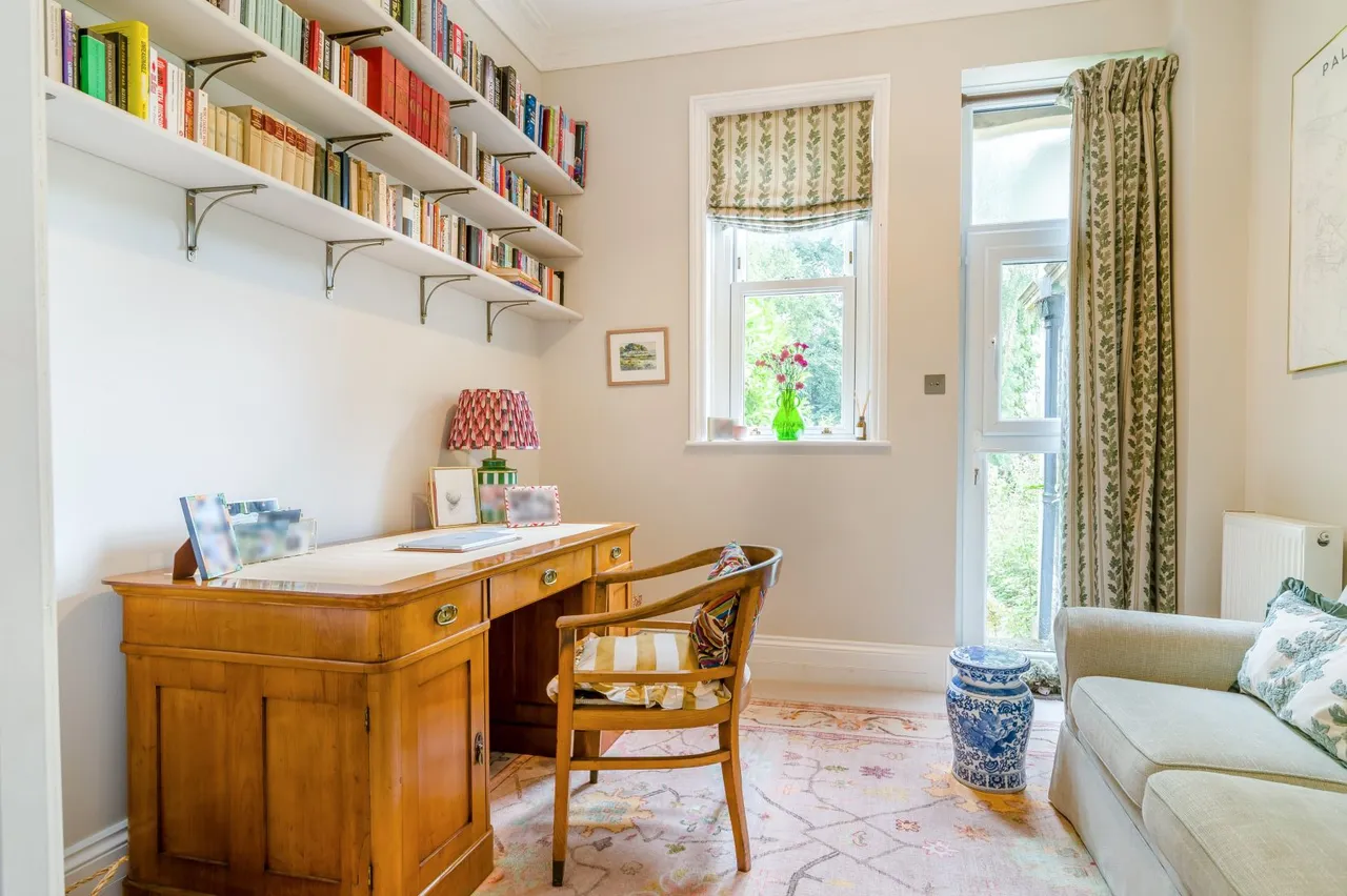 Boreham Road, Warminster, Wiltshire, BA12 9JR, photo 8