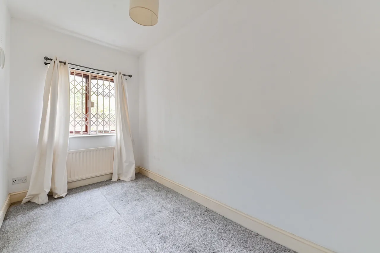 4 Slievemore Close, London, photo 6