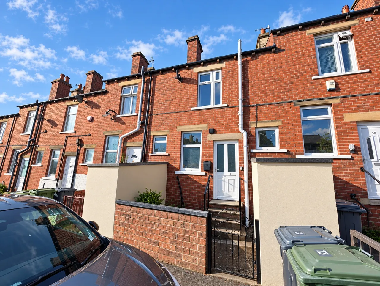 2 bed house to rent, Highfield Terrace, Cleckheaton, BD19