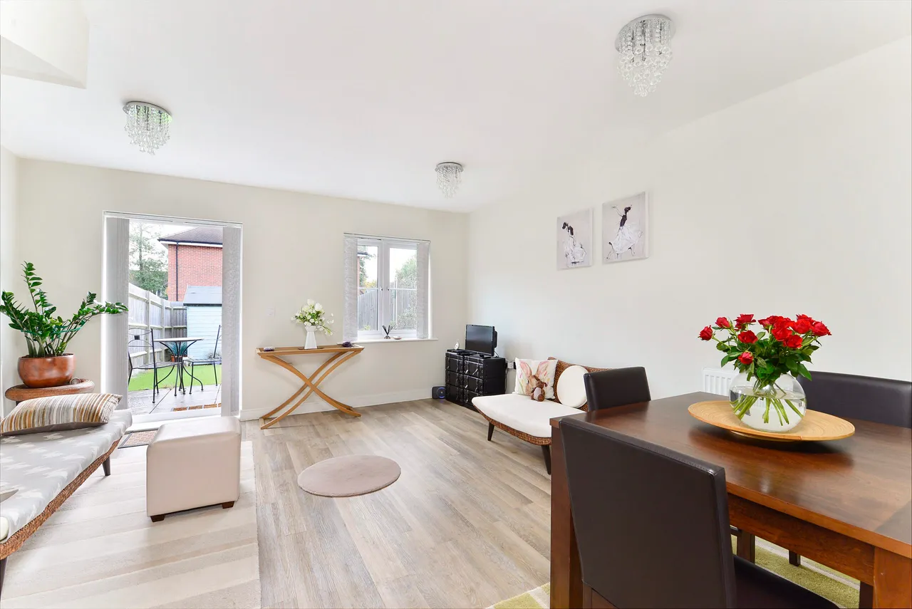 Alderbank Drive, Godalming, GU7, photo 6