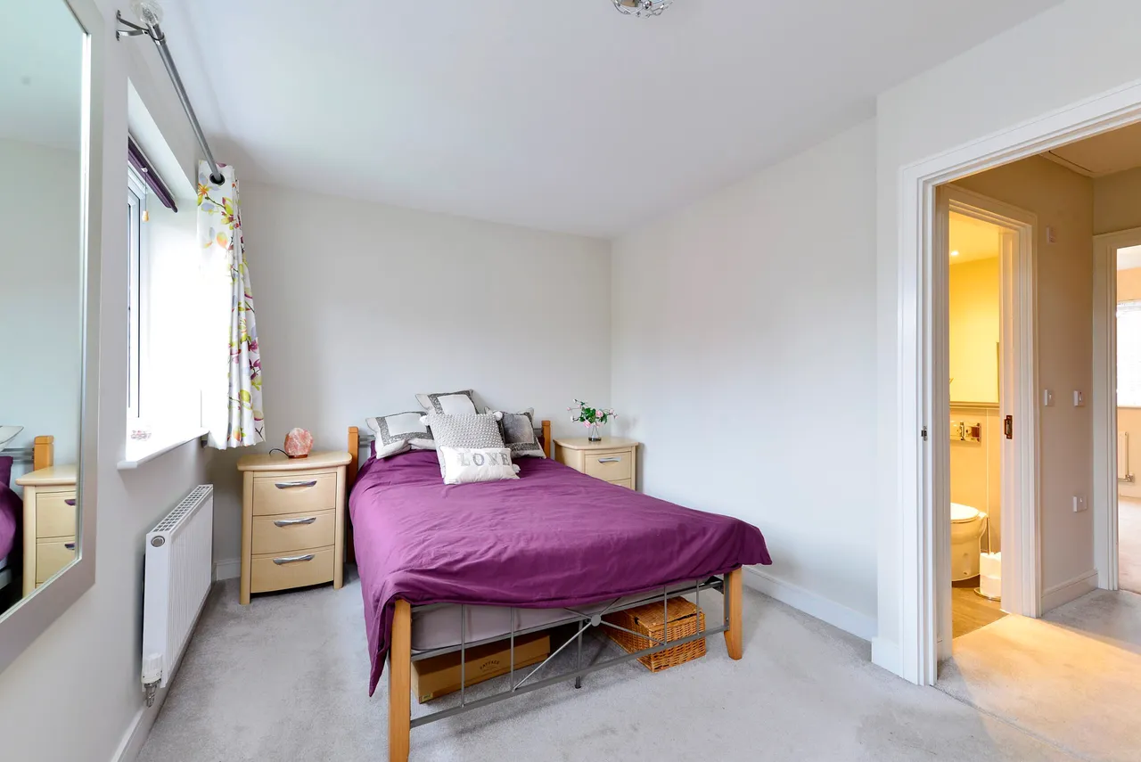 Alderbank Drive, Godalming, GU7, photo 7