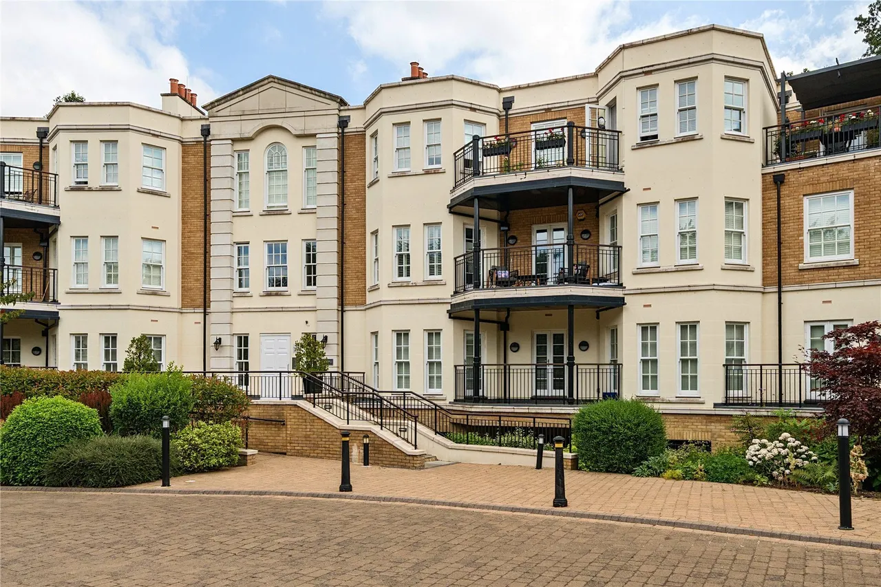 2 bed flat for sale — Westerham Road, Keston, BR2