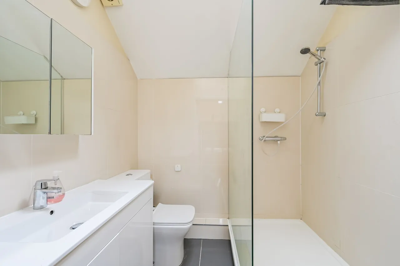 6 St Frideswides Mews, London, photo 5