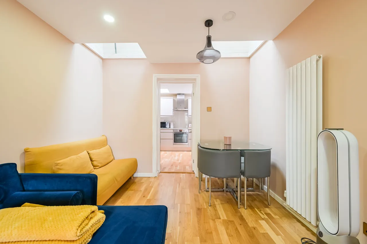 6 St Frideswides Mews, London, photo 7