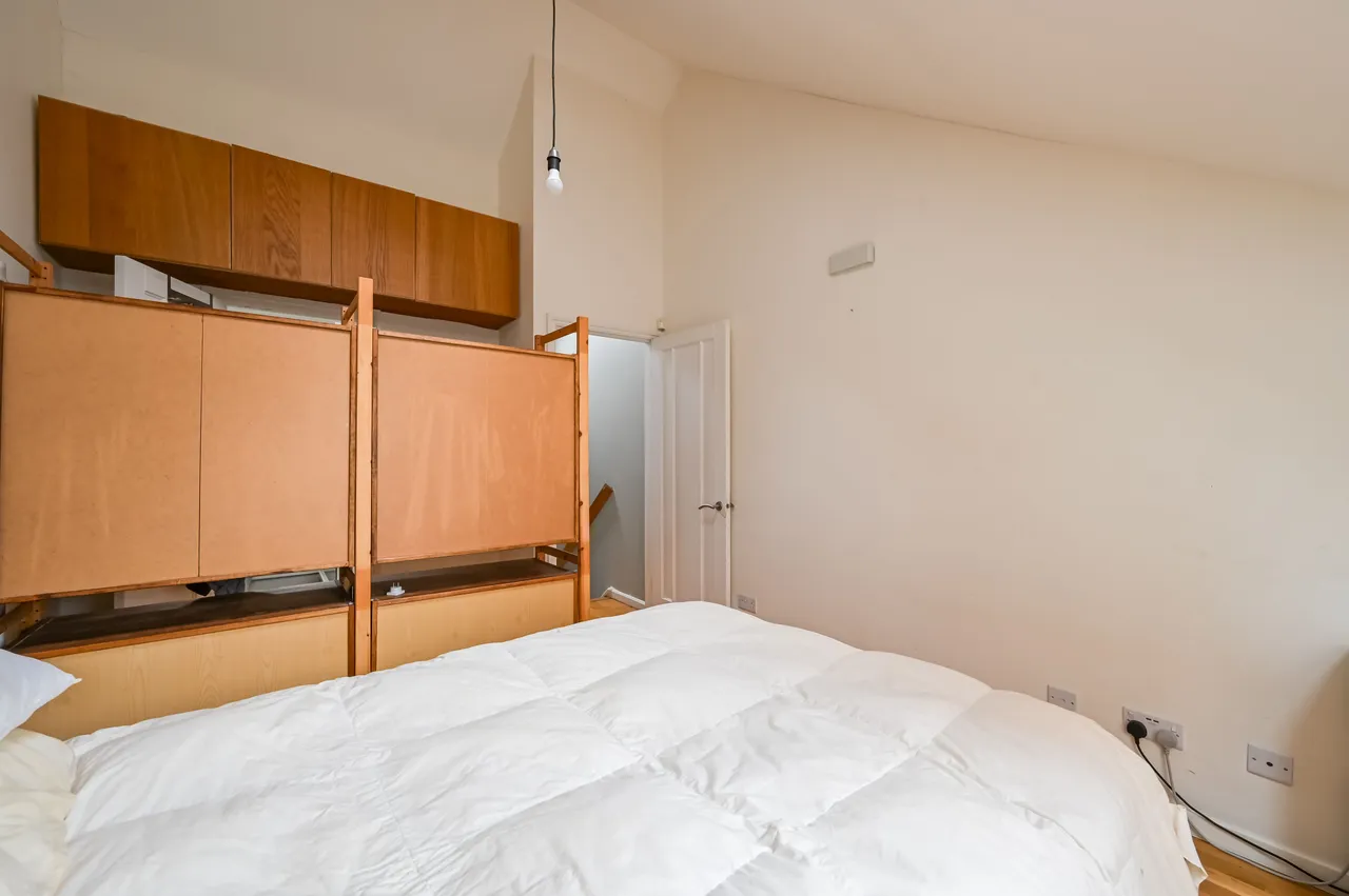 6 St Frideswides Mews, London, photo 10