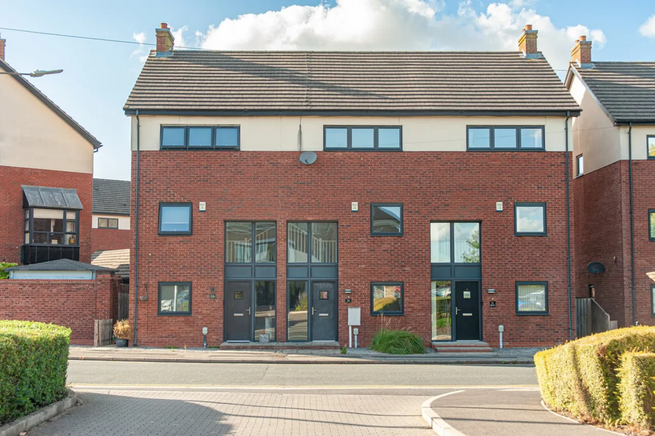 4 bed house to rent — Beverley Parklands, Beverley
