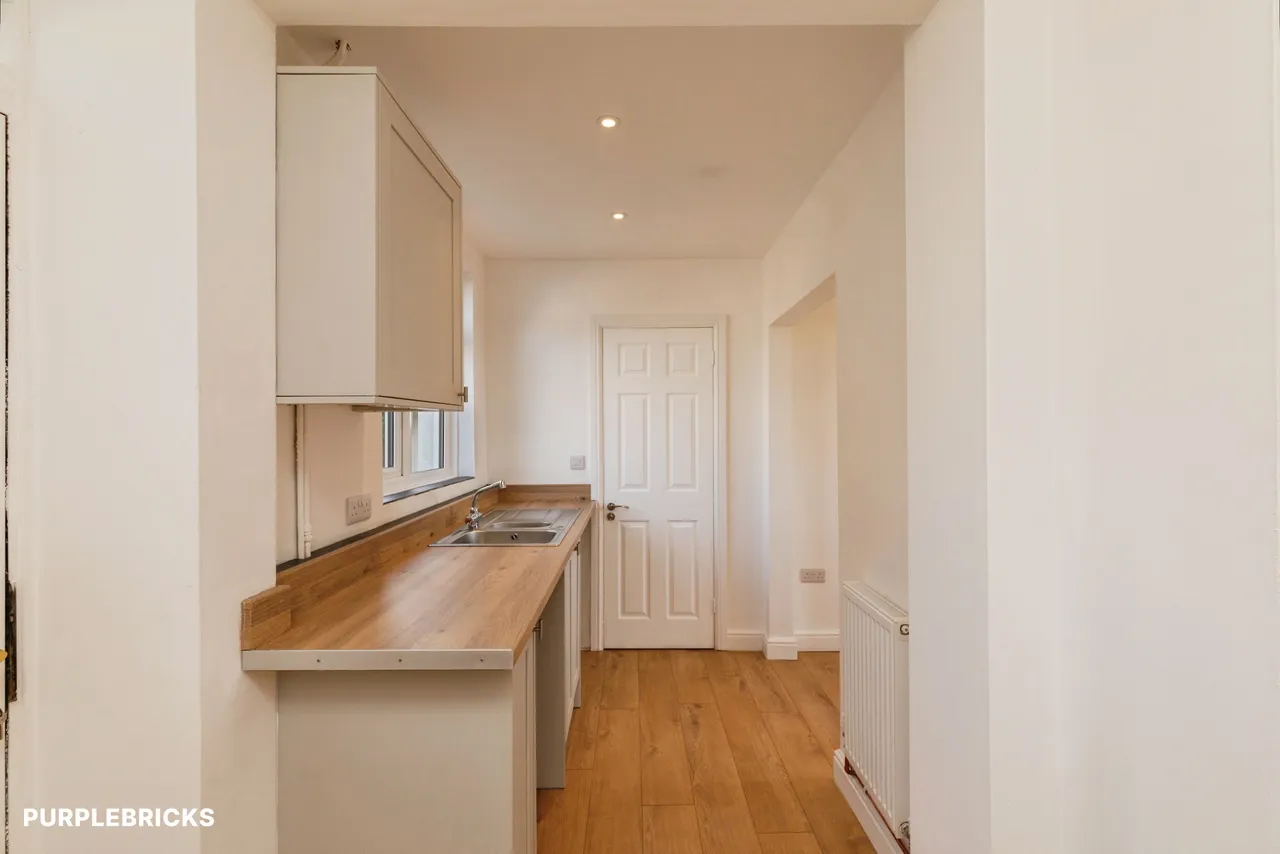 Methuen Avenue, Melksham, SN12, photo 5
