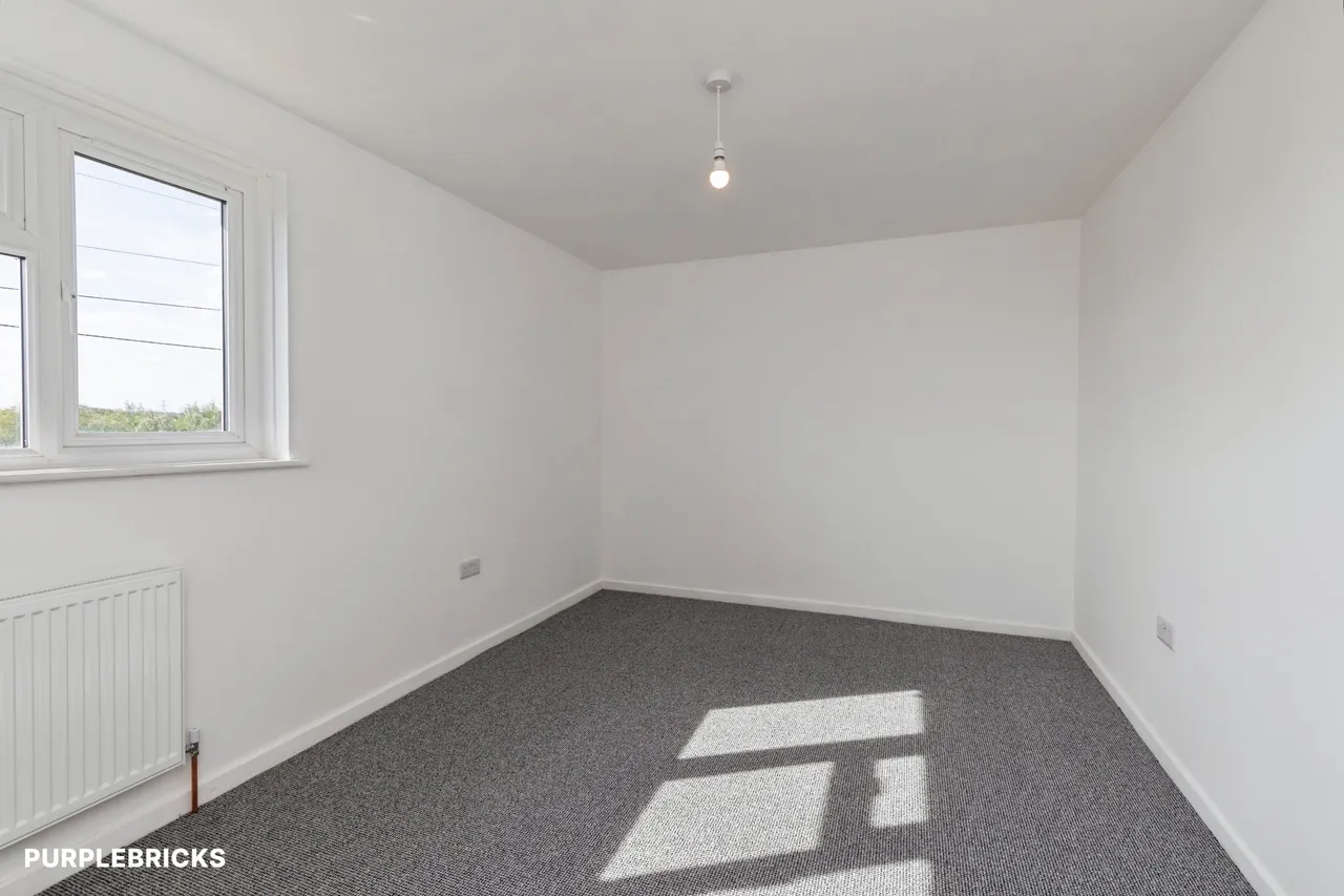 Methuen Avenue, Melksham, SN12, photo 11