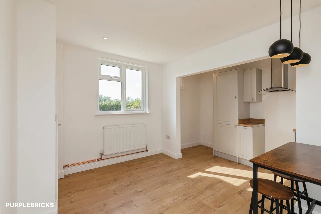 Methuen Avenue, Melksham, SN12, photo 4