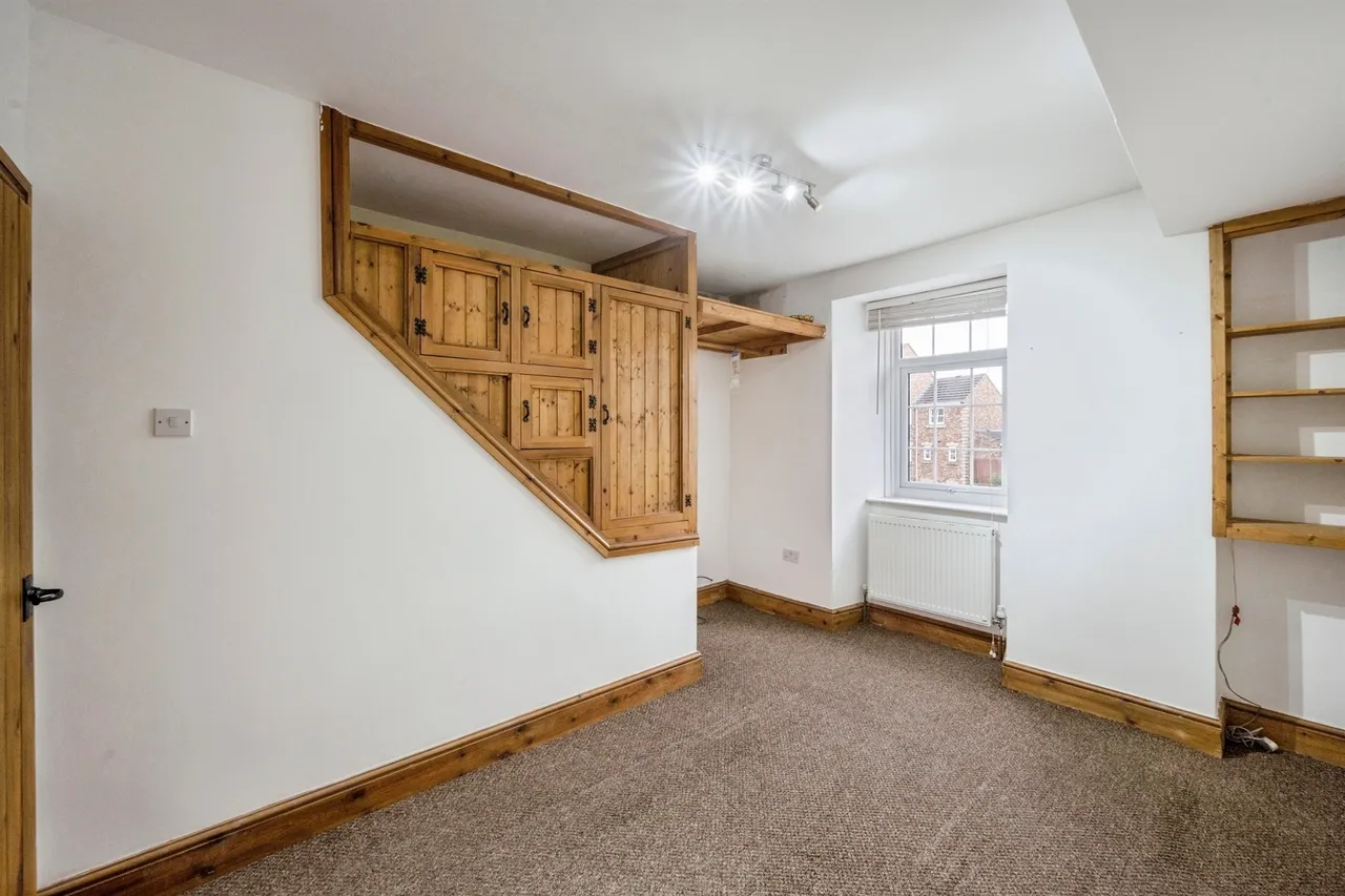 Angel Street, Bolton-Upon-Dearne, S63, photo 9