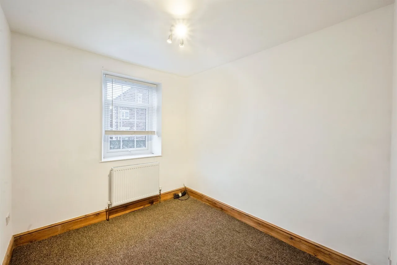 Angel Street, Bolton-Upon-Dearne, S63, photo 11