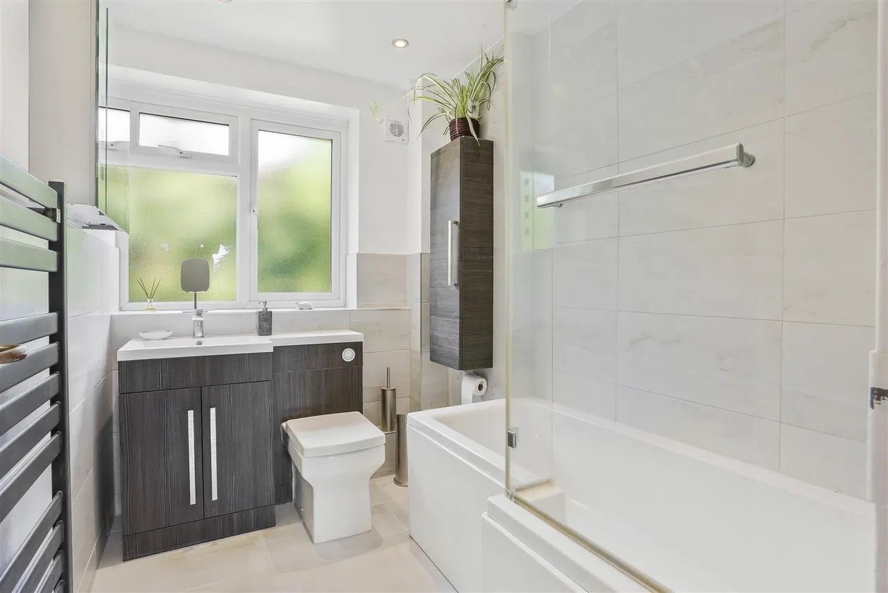 Garratts Lane, Banstead, SM7 2EH, photo 12