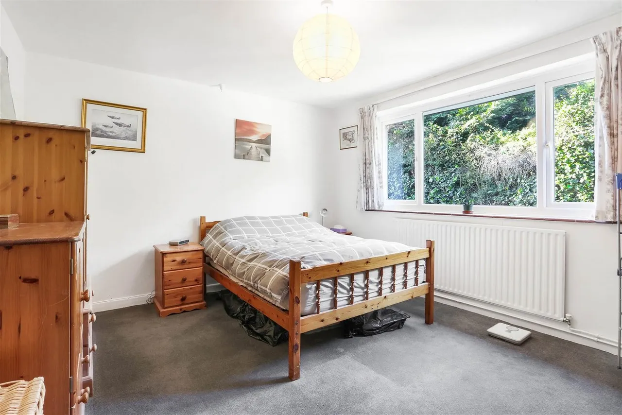 Garratts Lane, Banstead, SM7 2EH, photo 10