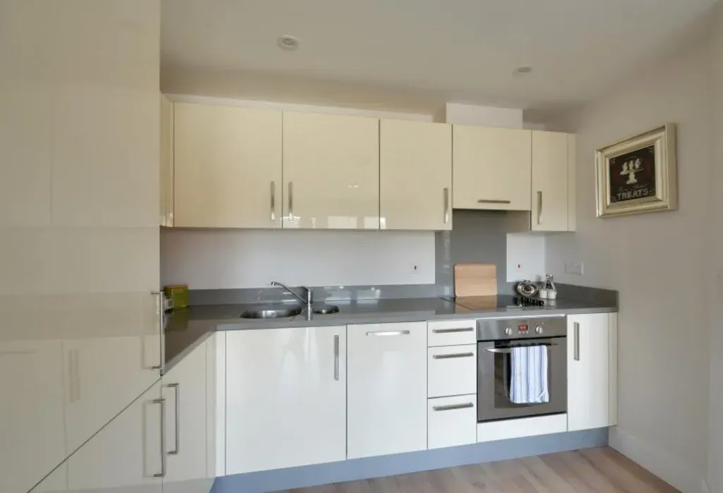 Reservoir Road, Ruislip, HA4, photo 3