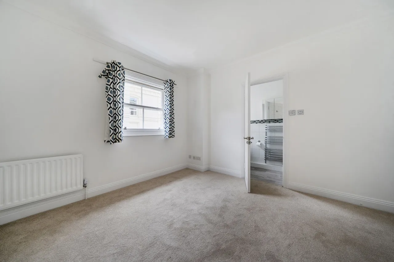 Cedars Close, London, SE13, photo 12