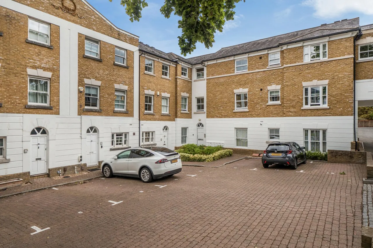 Cedars Close, London, SE13, photo 18