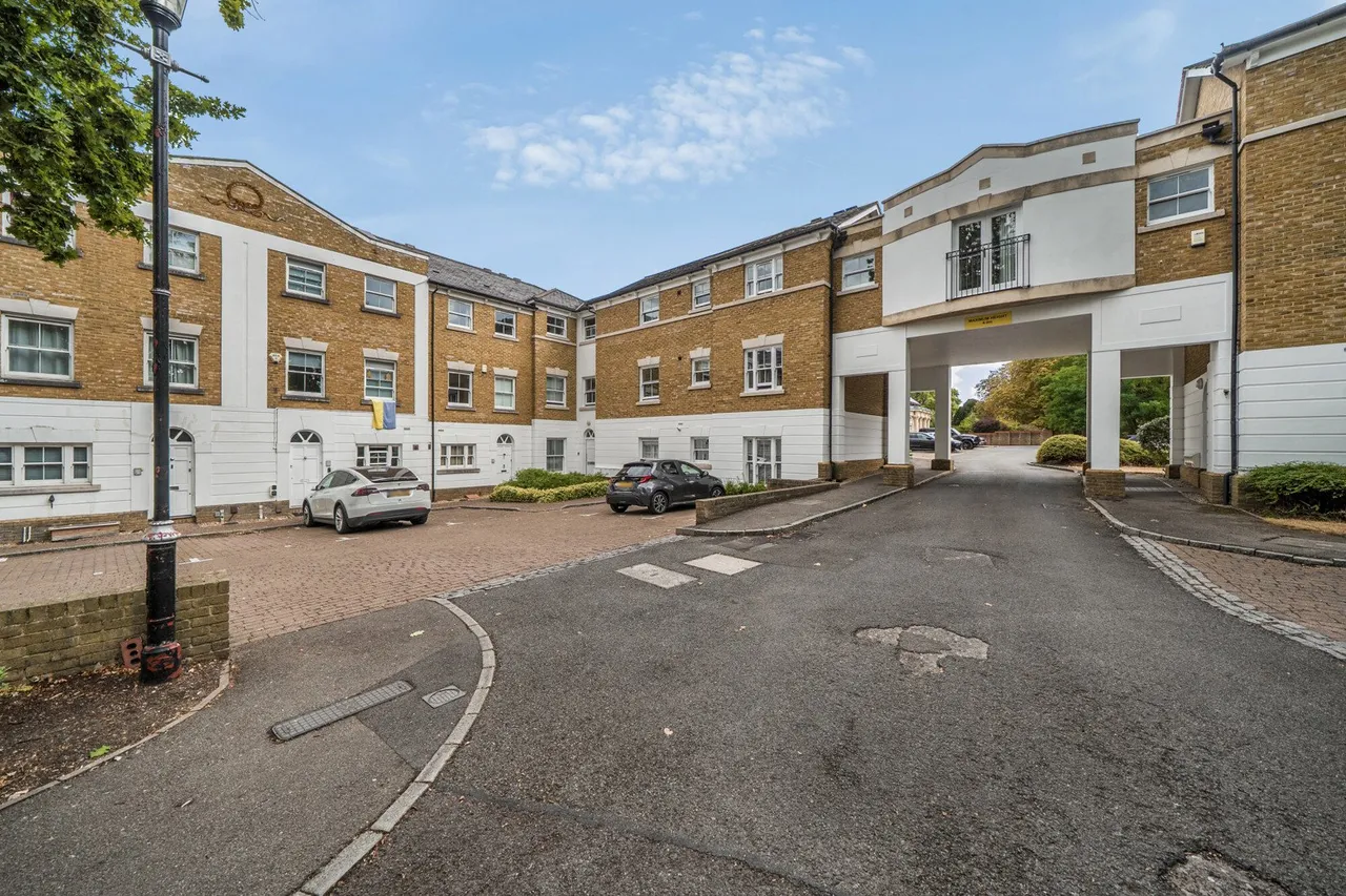 Cedars Close, London, SE13, photo 16