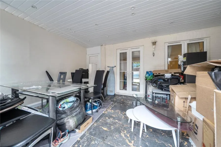 Telford Drive, Slough, SL1, photo 6