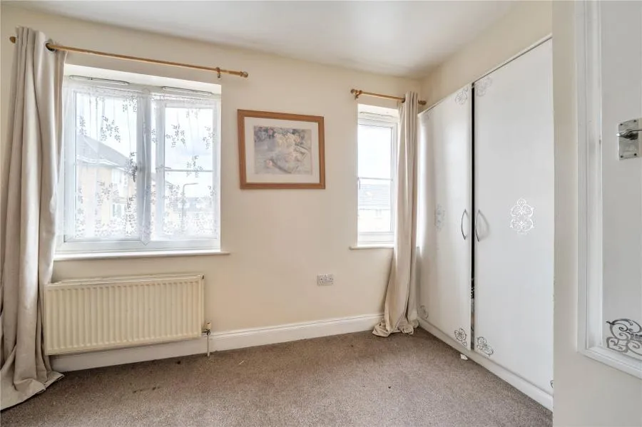 Telford Drive, Slough, SL1, photo 10