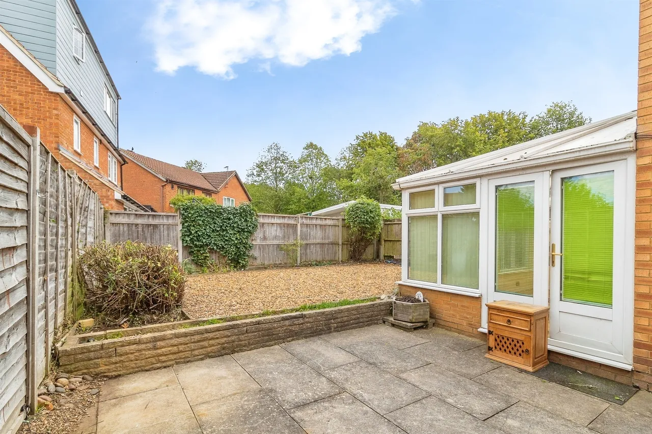 Isaacson Drive, Wavendon Gate, Milton Keynes, photo 5