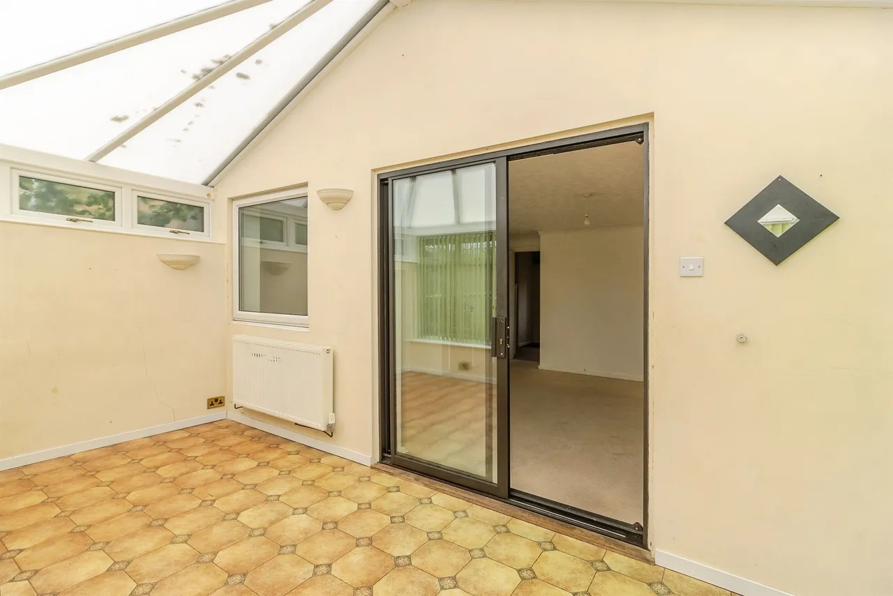 Isaacson Drive, Wavendon Gate, Milton Keynes, photo 3