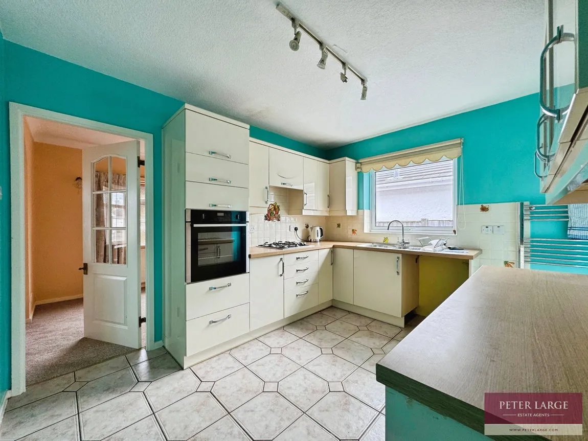 Graham Drive, Rhyl, Denbighshire, LL18 3RS, photo 6