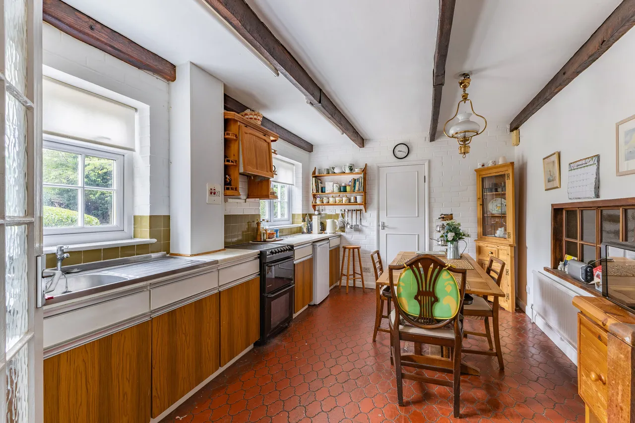 Bramshill Road, Bramshill, RG27, photo 6