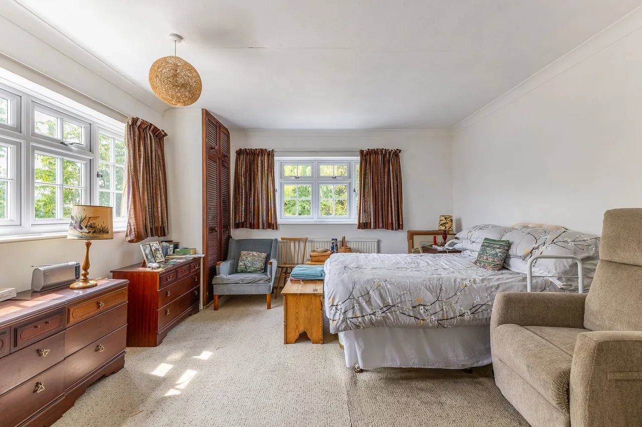Bramshill Road, Bramshill, RG27, photo 9