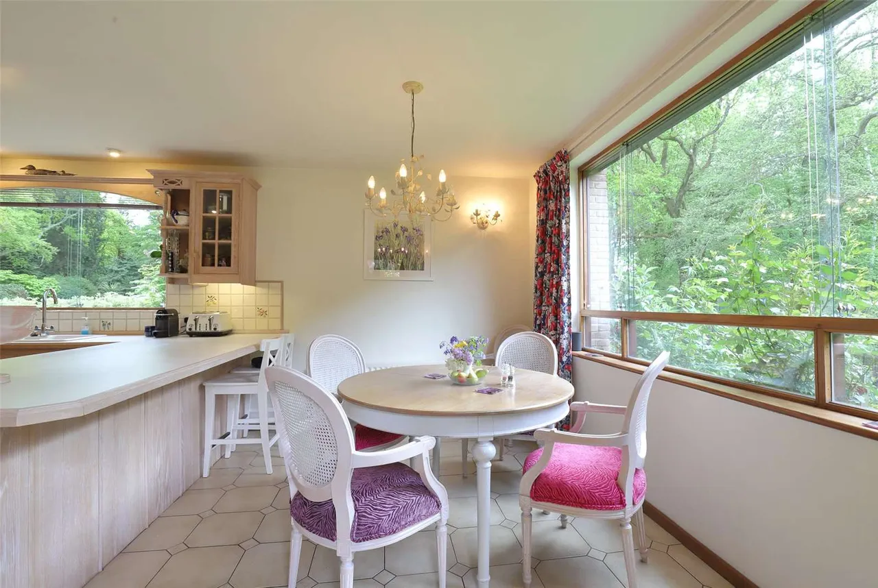 Lower Sandy Down Lane, Boldre, Lymington, Hampshire, SO41 8PP, photo 5
