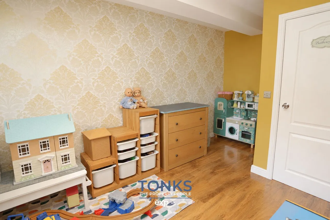 Buckingham Road, Rowley Regis, B65, photo 10