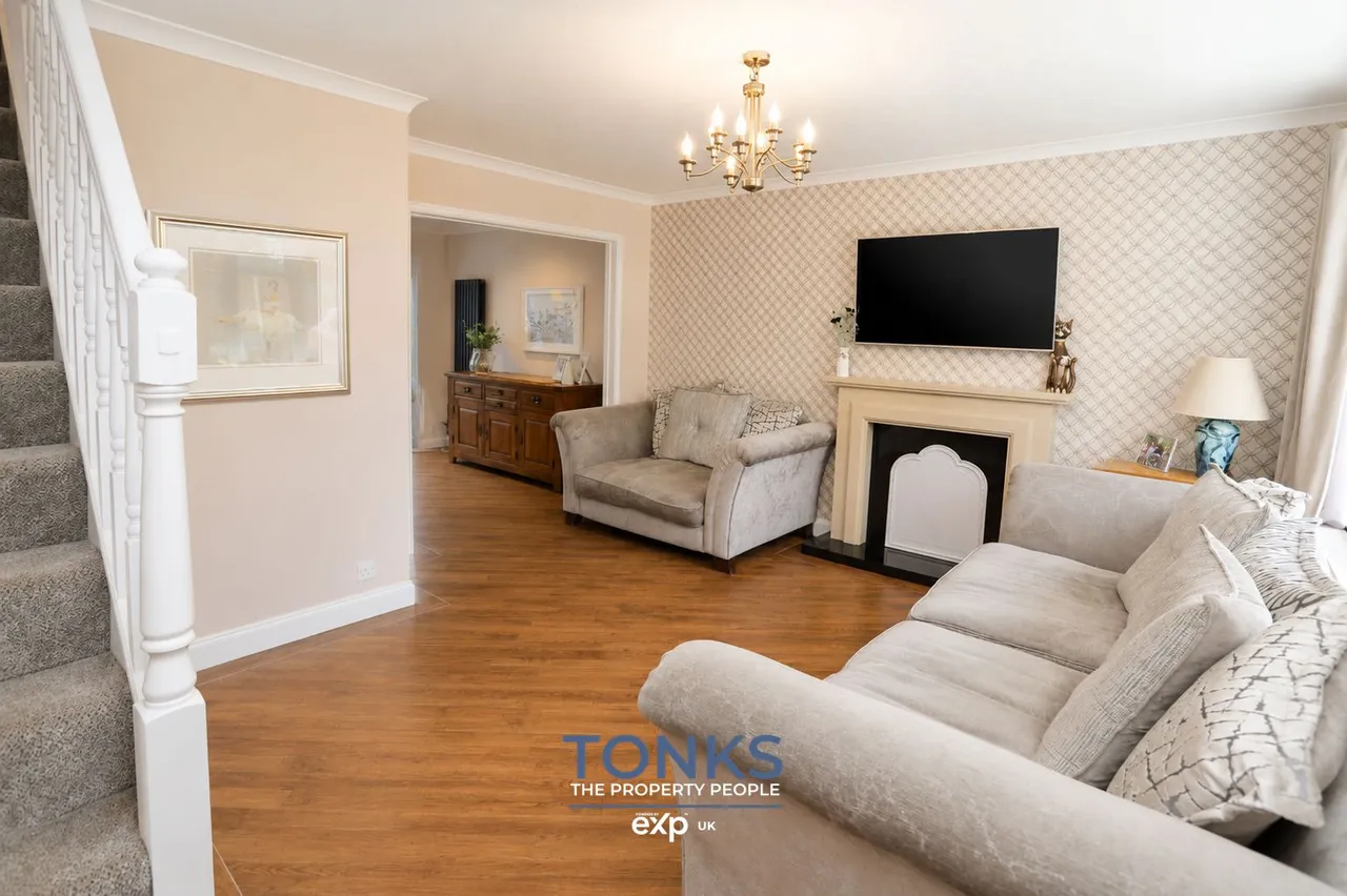 Buckingham Road, Rowley Regis, B65, photo 3
