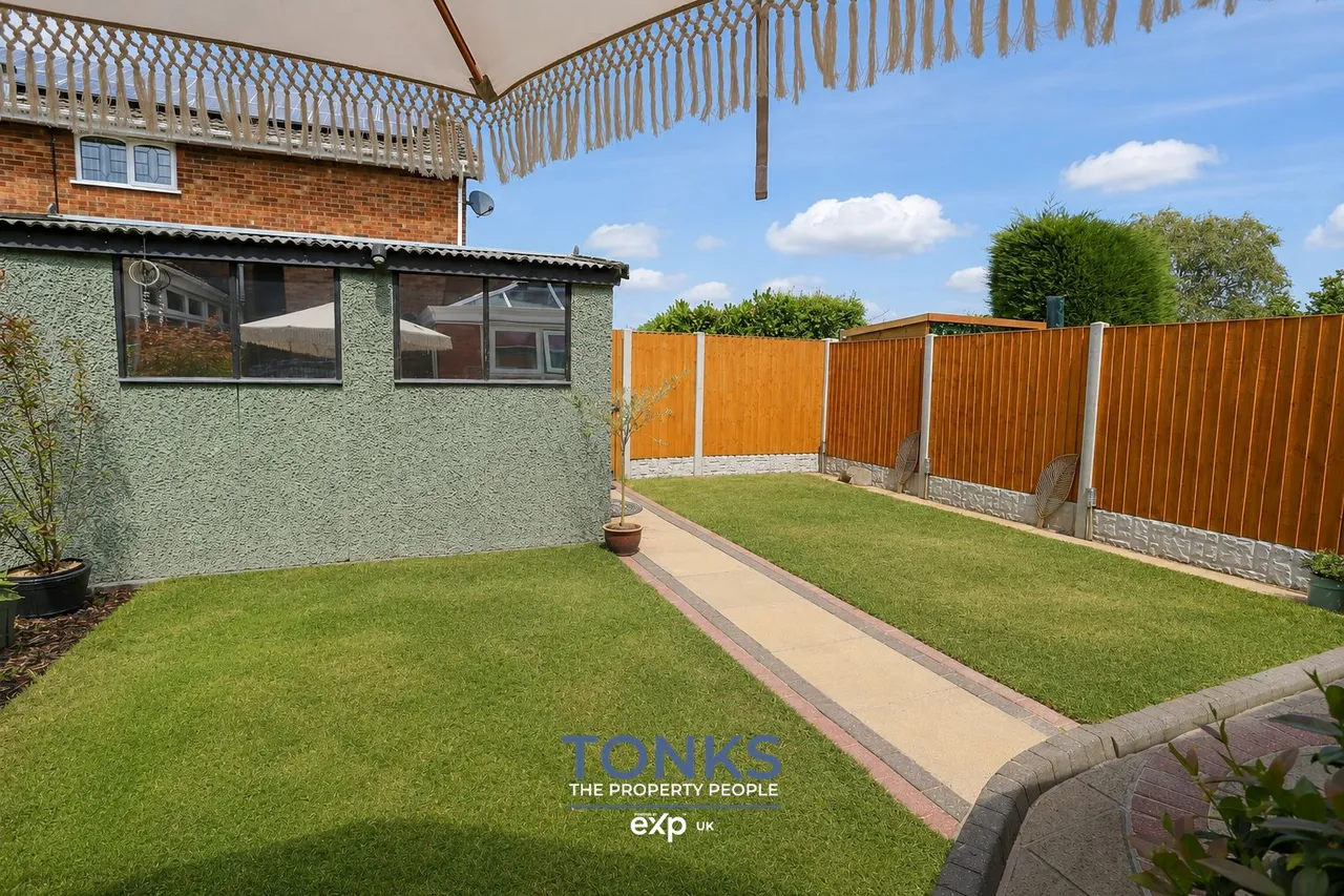 Buckingham Road, Rowley Regis, B65, photo 25