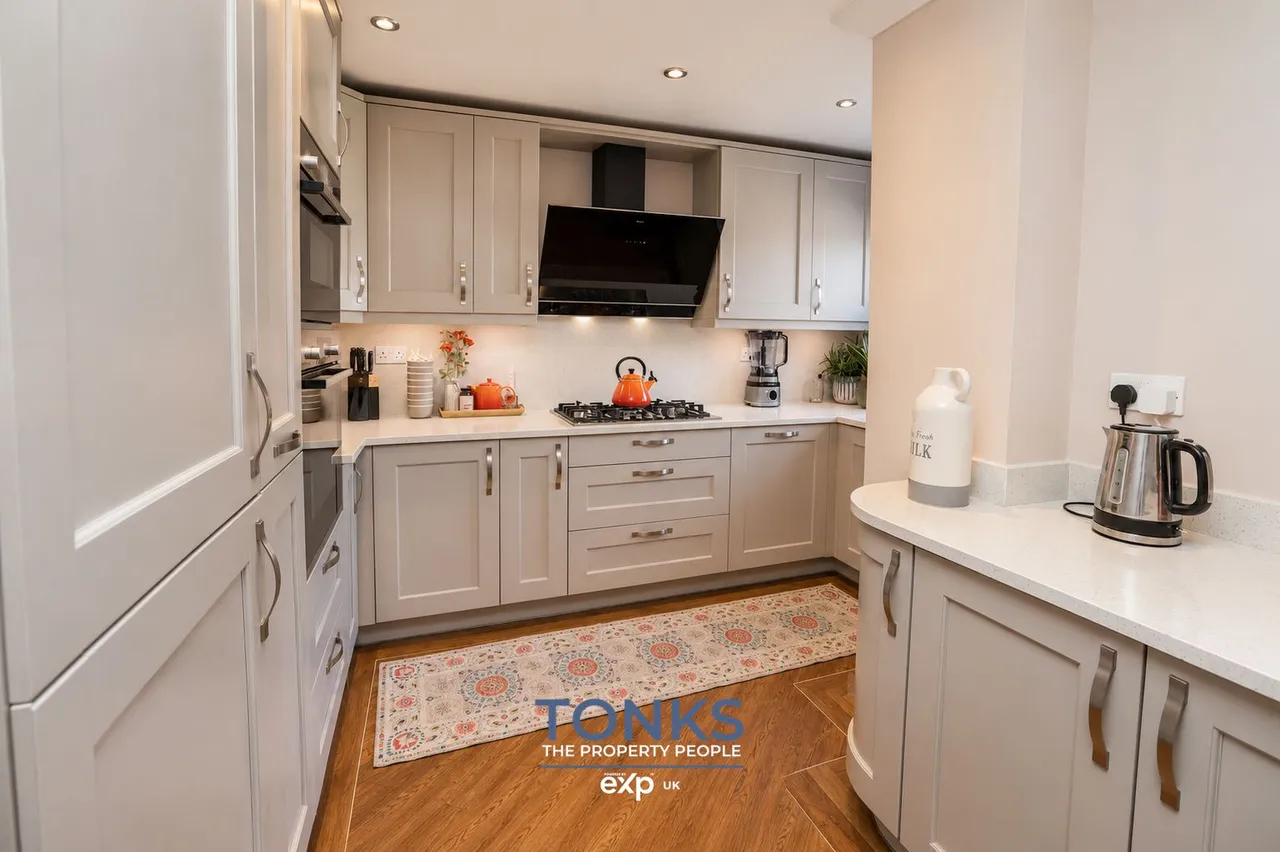 Buckingham Road, Rowley Regis, B65, photo 4