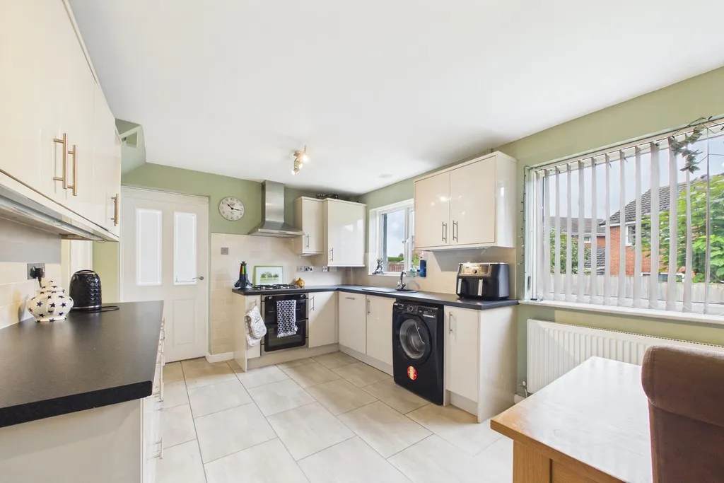 Camborne Avenue, Carnforth, LA5, photo 8