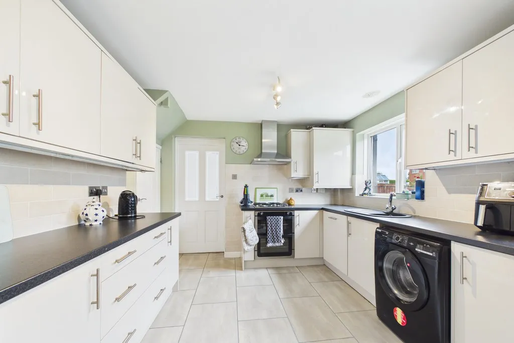 Camborne Avenue, Carnforth, LA5, photo 9