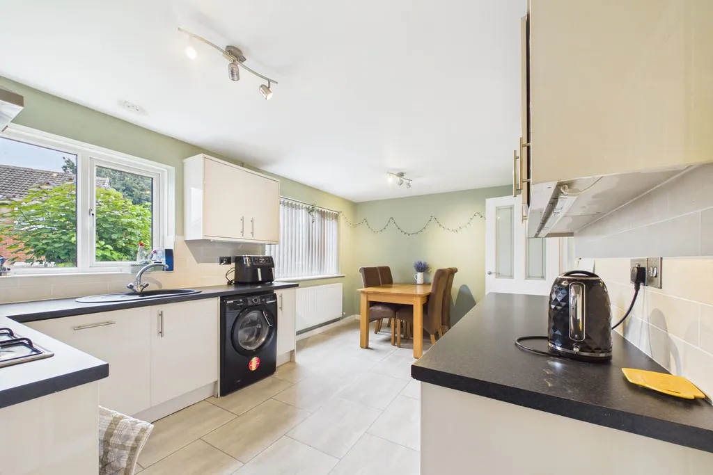 Camborne Avenue, Carnforth, LA5, photo 10