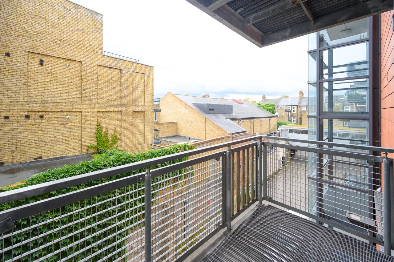 Flat 5, 275 Kilburn High Road, London, photo 8