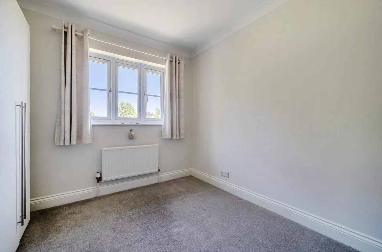 The Green, Frimley Green, Camberley, Surrey, GU16 6HF, photo 23
