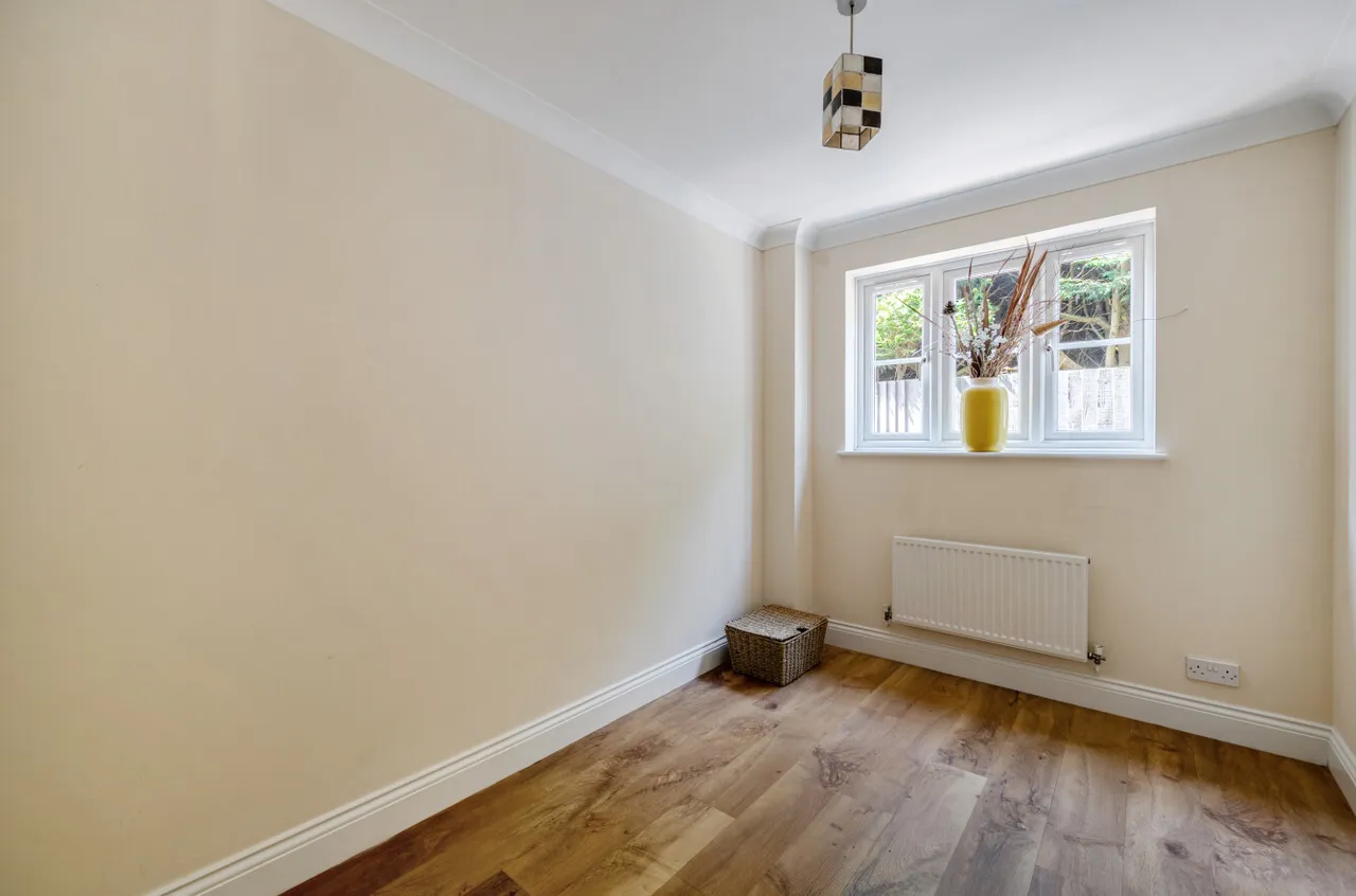 The Green, Frimley Green, Camberley, Surrey, GU16 6HF, photo 14