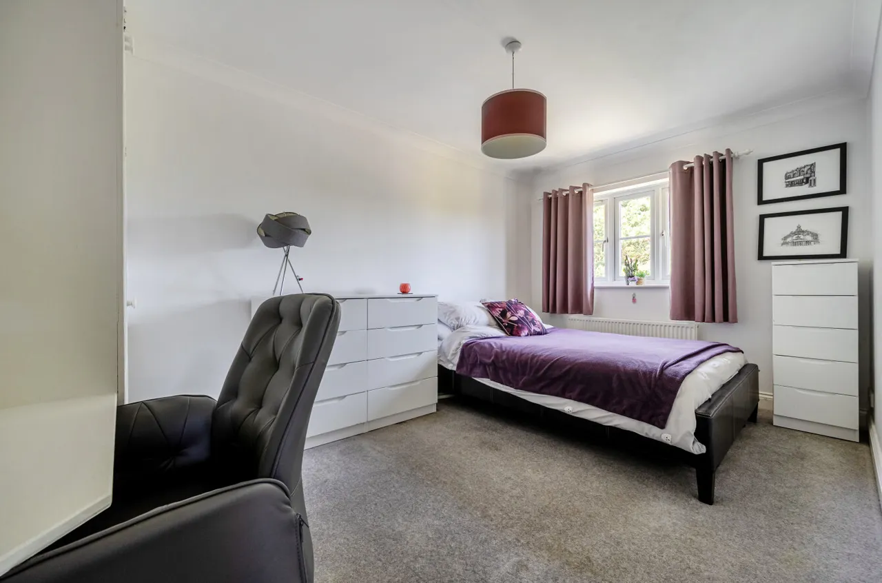 The Green, Frimley Green, Camberley, Surrey, GU16 6HF, photo 22