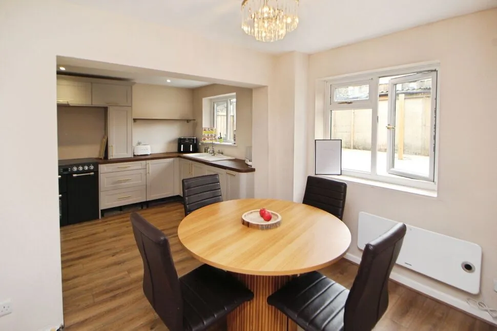 Ashton Gardens, Glossop, Derbyshire, SK13, photo 4